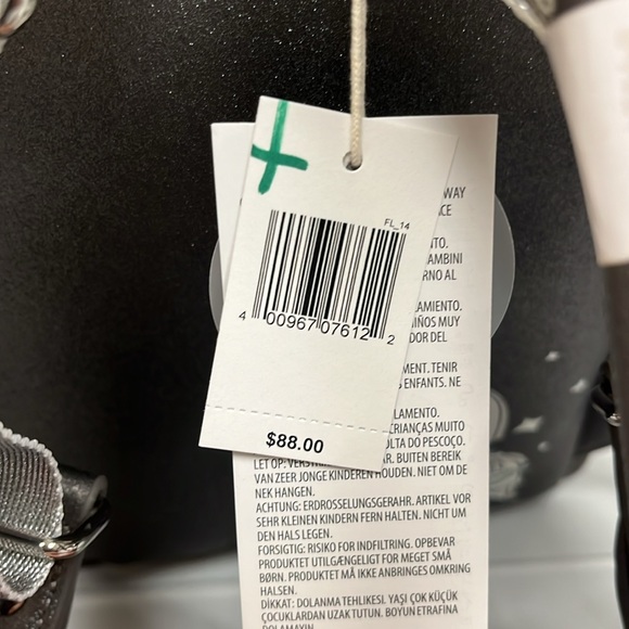 LOUNGEFLY STAR WARS THE MANDALORIAN GROGU BACKPACK GLOW IN THE DARK - Picture 5 of 5